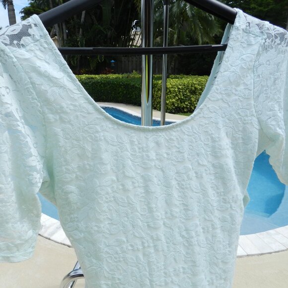 Guess Lace Top Size L Light Blue Mint | Semi Sheer 3/4 Sleeve Elegant Blouse - Picture 2 of 5